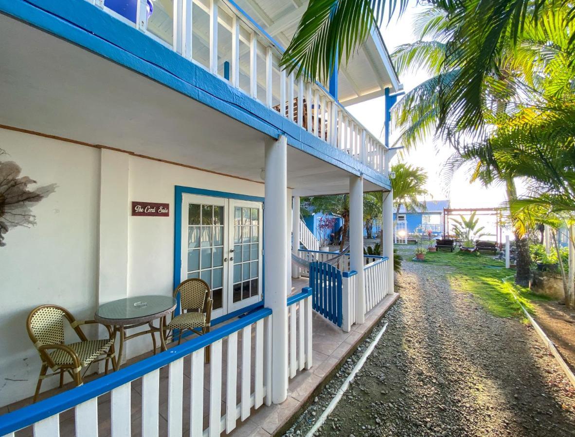 The Odyssey Resort Утіла Екстер'єр фото